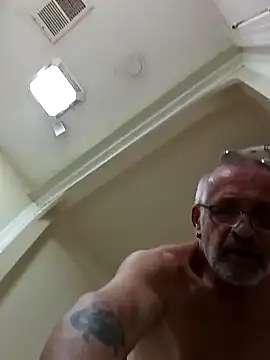 geilerschwanz64 online show from December 2024 11:16:01 PM