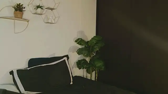 Scarlett grand online show from May 2026 10:04:02 PM
