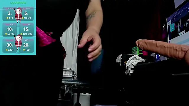 bigassruby45 online show from December 2024 12:02:02 AM