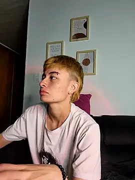 nico 18x online show from February 2025 07:22:02 PM