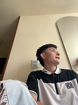 nico 18x online show from October 2025 07:45:02 PM