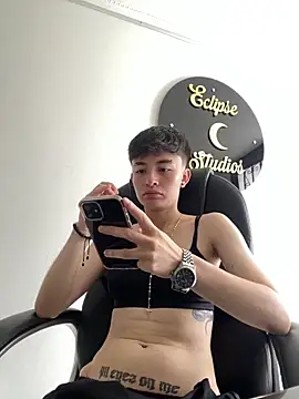 nico 18x online show from November 2025 03:23:01 PM