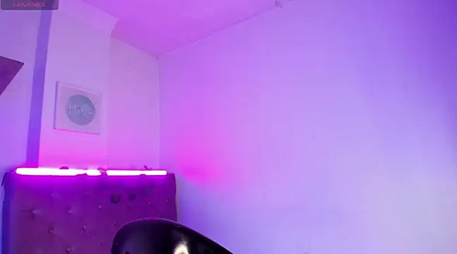 Triipsy online show from December 2024 07:46:02 PM