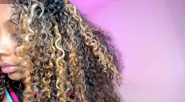 Triipsy online show from February 2025 01:56:01 AM