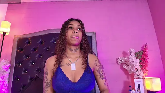 Triipsy online show from September 2025 07:38:01 PM