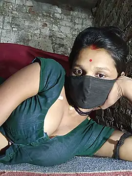 Snapshot of Hoty_girl_143 chatting on June 2026 04:42:01 PM Hoty girl 143 online show from June 2026 04:42:01 PM