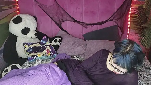 Baby lunatic online show from December 2024 08:18:01 PM