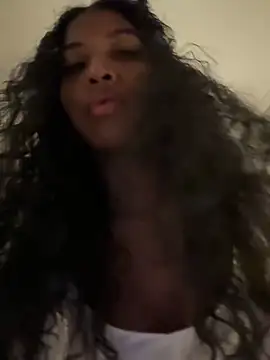 IamCrystal2 online show from December 2024 05:10:01 PM