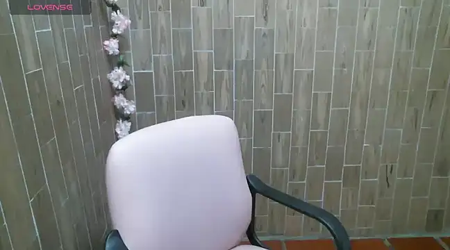 Snapshot of solyeria chatting on December 2024 06:21:01 PM solyeria online show from December 2024 06:21:01 PM