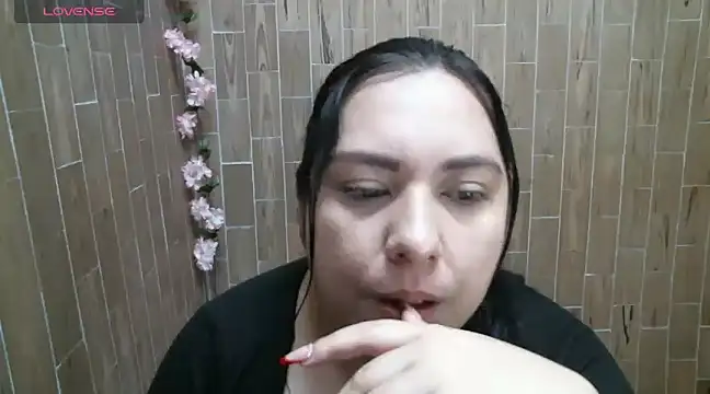 Snapshot of solyeria chatting on December 2024 09:28:02 AM solyeria online show from December 2024 09:28:02 AM