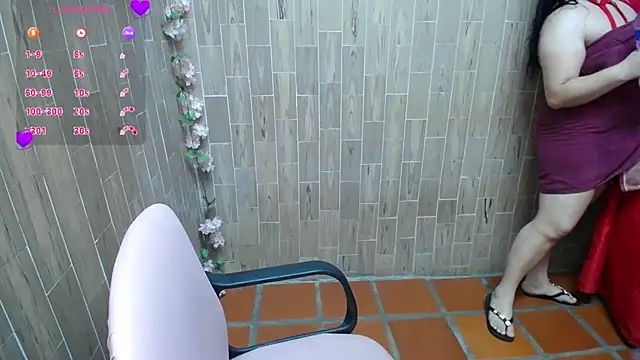 Snapshot of solyeria chatting on October 2025 11:57:01 PM solyeria online show from October 2025 11:57:01 PM