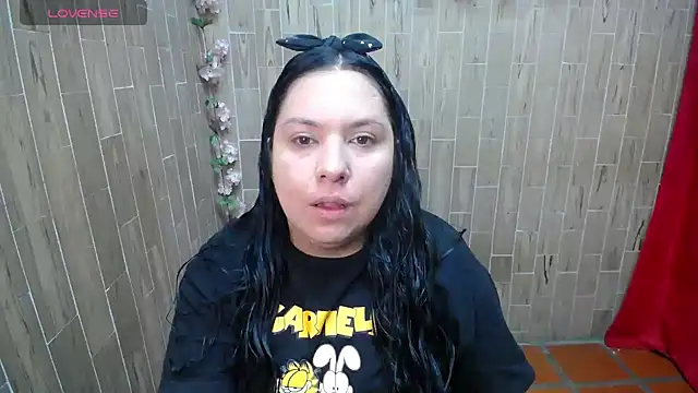 Snapshot of solyeria chatting on November 2025 01:00:02 AM solyeria online show from November 2025 01:00:02 AM