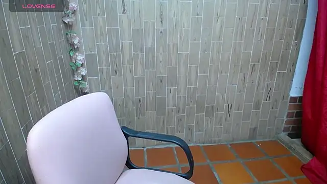 Snapshot of solyeria chatting on December 2025 01:48:02 AM solyeria online show from December 2025 01:48:02 AM