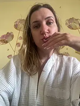 Snapshot of Bia_sexynovaes chatting on June 2026 01:06:02 PM Bia sexynovaes online show from June 2026 01:06:02 PM