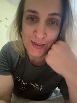 Snapshot of Bia_sexynovaes chatting on June 2026 06:12:01 PM Bia sexynovaes online show from June 2026 06:12:01 PM