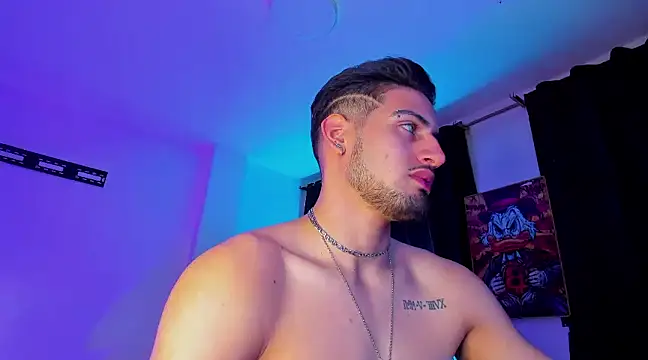 Giomar Reyes online show from January 2025 11:26:02 AM