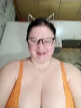 Holly-69 online show from March 2026 05:39:01 PM