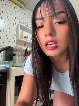 missycanoo online show from April 2026 08:21:01 PM