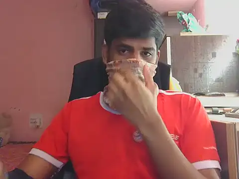 Snapshot of KissesBoyAD chatting on January 2026 08:03:01 PM KissesBoyAD online show from January 2026 08:03:01 PM