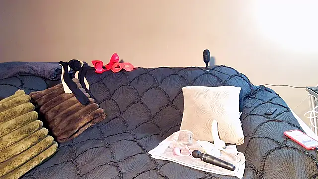 Snapshot of snowpanter chatting on March 2025 08:03:02 AM snowpanter online show from March 2025 08:03:02 AM