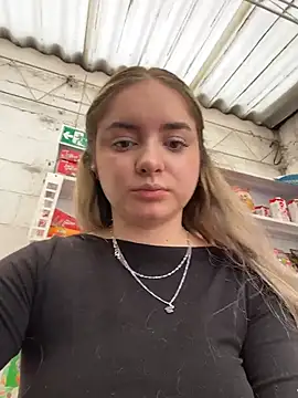 imlindapink online show from April 2026 05:03:02 PM