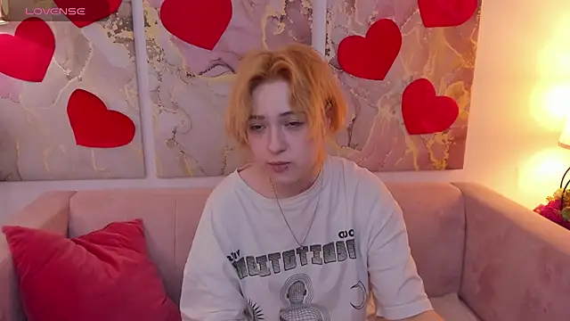 fiamoory online show from February 2025 04:47:01 AM