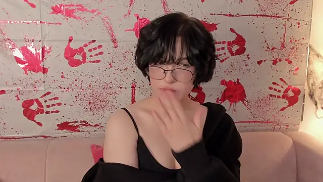 fiamoory online show from October 2025 01:17:02 AM