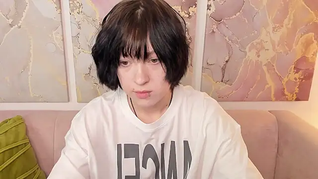 fiamoory online show from November 2025 08:04:01 AM