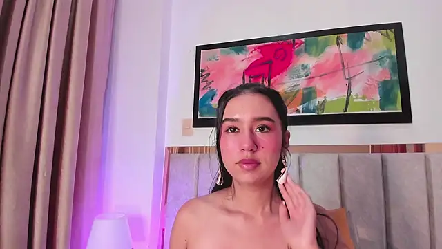 LaraGoldd online show from December 2024 01:03:02 AM