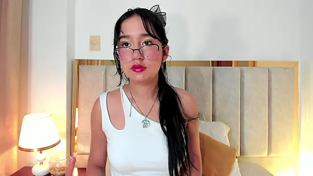 LaraGoldd online show from September 2025 12:34:01 AM