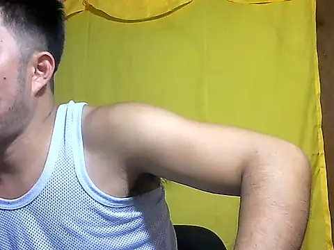 Snapshot of HairyHottestpinoyHandsome chatting on July 2026 06:32:01 AM HairyHottestpinoyHandsome online show from July 2026 06:32:01 AM