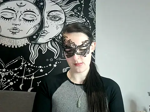 LexiSnowUK online show from February 2025 12:14:02 PM