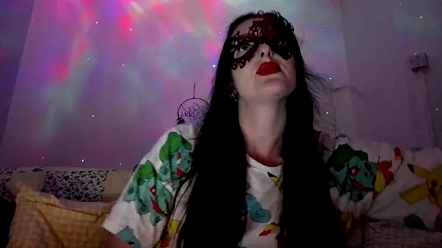 LexiSnowUK online show from December 2025 05:08:02 PM