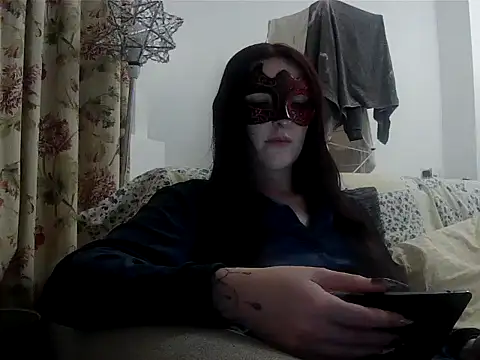 LexiSnowUK online show from February 2026 09:41:01 PM