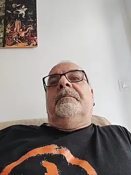 Satiro Sevilla online show from October 2025 02:03:02 PM