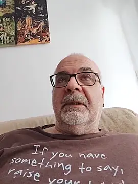 Satiro Sevilla online show from November 2025 02:59:02 PM