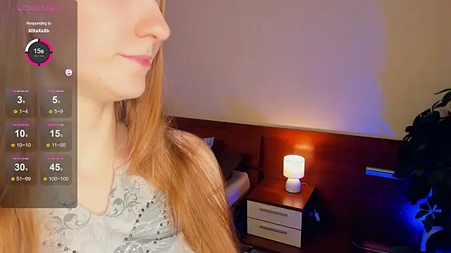 EsmaCarll online show from December 2024 01:29:01 AM