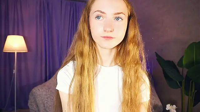 EsmaCarll online show from January 2025 02:17:01 AM