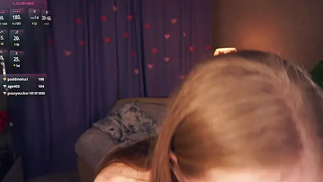 EsmaCarll online show from February 2025 11:43:01 PM