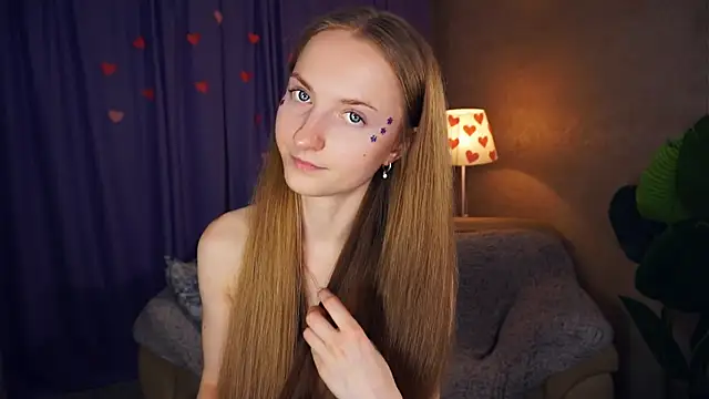 EsmaCarll online show from February 2025 02:40:02 AM