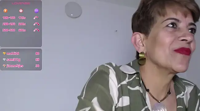 Snapshot of Angelina_Stone_65 chatting on February 2025 01:00:02 AM Angelina Stone 65 online show from February 2025 01:00:02 AM