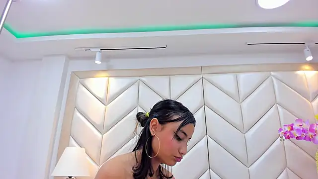 NairobiLee online show from February 2025 03:17:01 PM