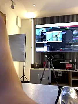 NairobiLee online show from October 2025 11:41:02 AM