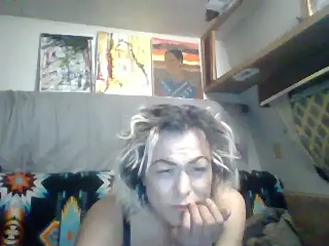 HoneyBdaQueen online show from January 2025 06:12:01 AM