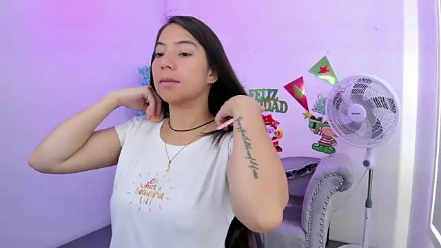 Ema louis  online show from December 2024 12:22:01 PM