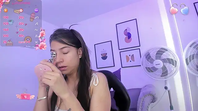 Ema louis  online show from January 2025 12:43:01 PM