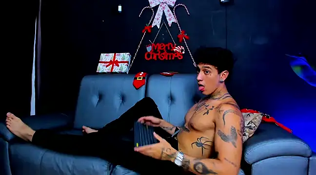 Snapshot of JUSTIN_FULLER1 chatting on December 2024 04:28:01 PM JUSTIN FULLER1 online show from December 2024 04:28:01 PM