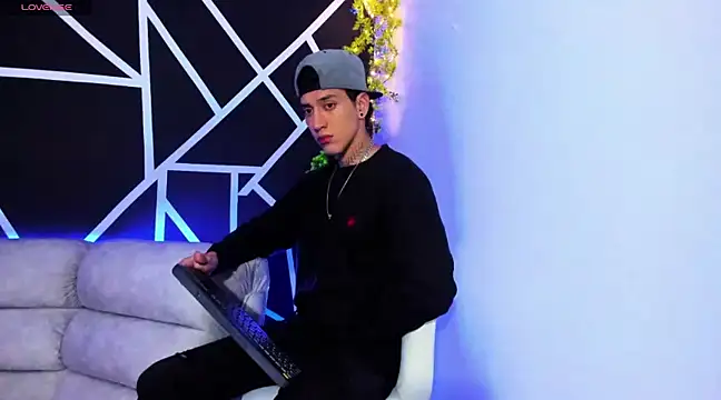 Snapshot of JUSTIN_FULLER1 chatting on February 2025 02:58:01 AM JUSTIN FULLER1 online show from February 2025 02:58:01 AM