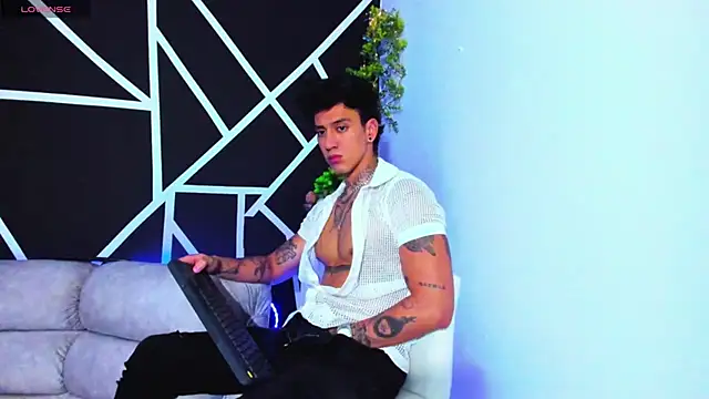 Snapshot of JUSTIN_FULLER1 chatting on February 2025 12:33:01 AM JUSTIN FULLER1 online show from February 2025 12:33:01 AM