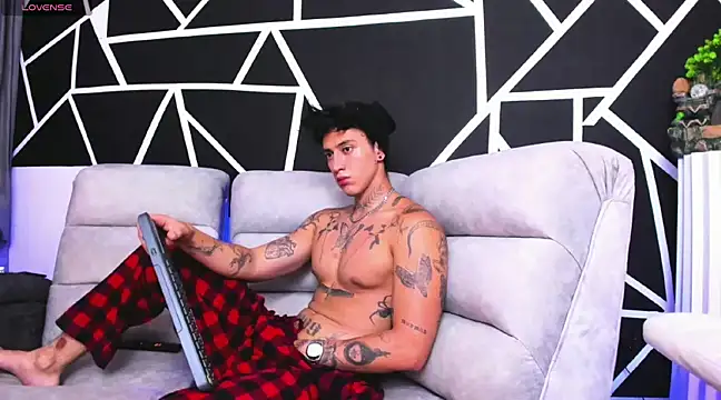 Snapshot of JUSTIN_FULLER1 chatting on February 2025 10:31:02 PM JUSTIN FULLER1 online show from February 2025 10:31:02 PM